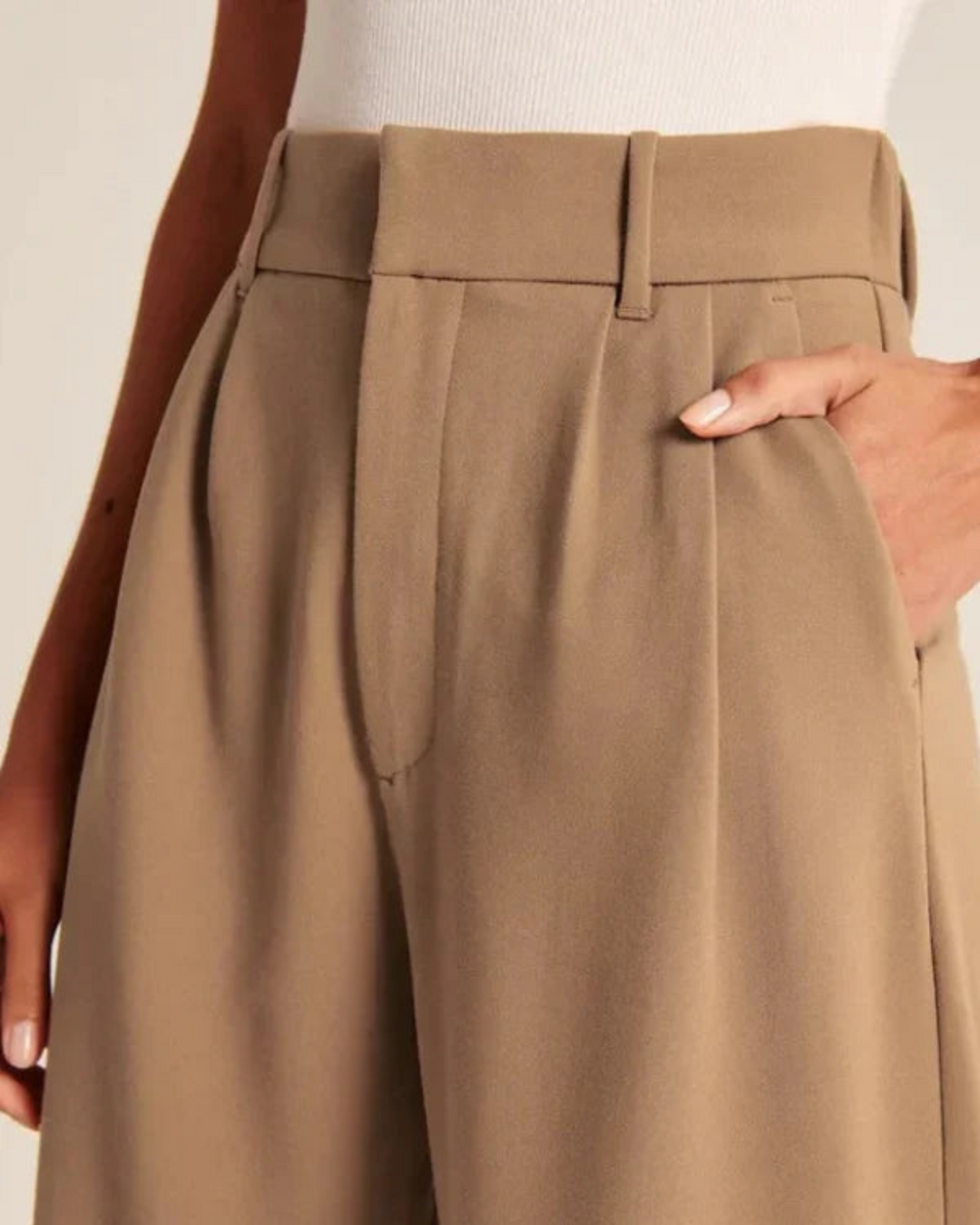 Elegante en Modellende T-Curve™ Broeken