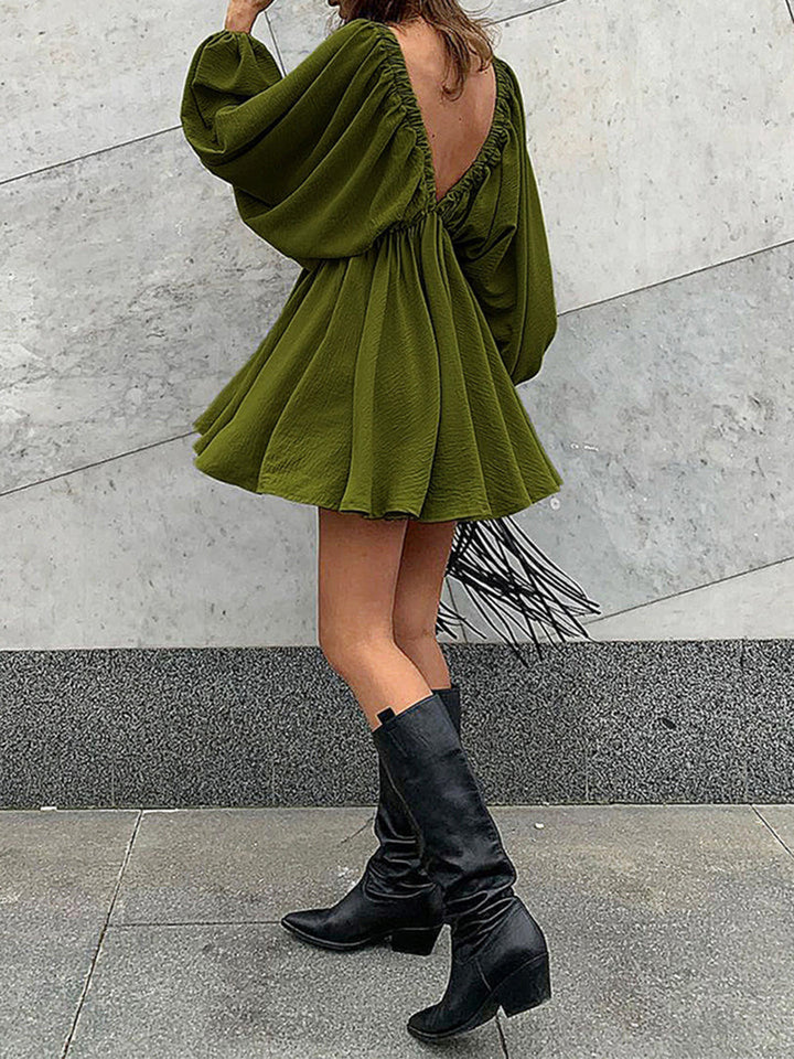 Mini skater jurk van stof met diepe halslijn