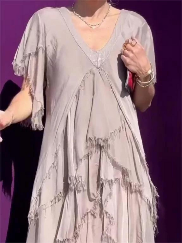 SAVANE | Lange Vloeiende Jurk met Elegante V-Hals