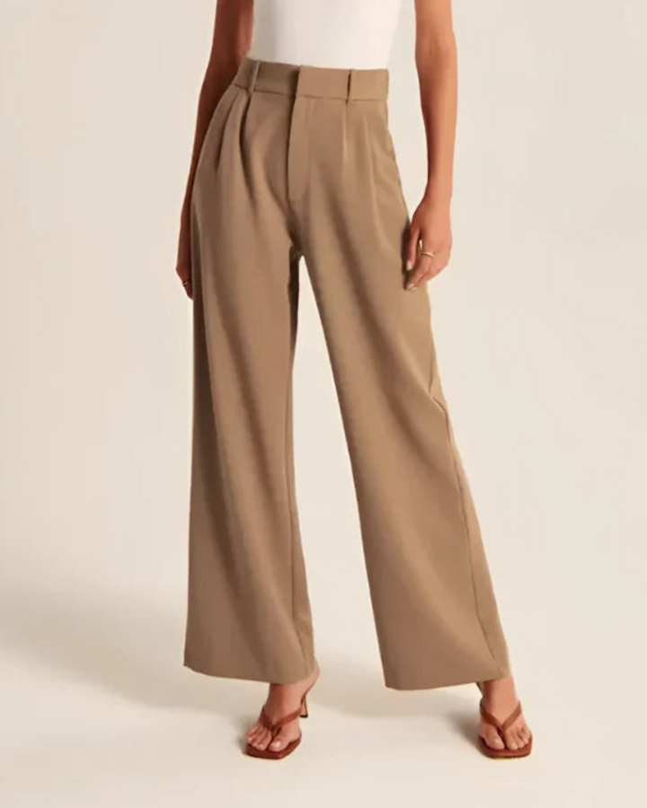 Elegante en Modellende T-Curve™ Broeken